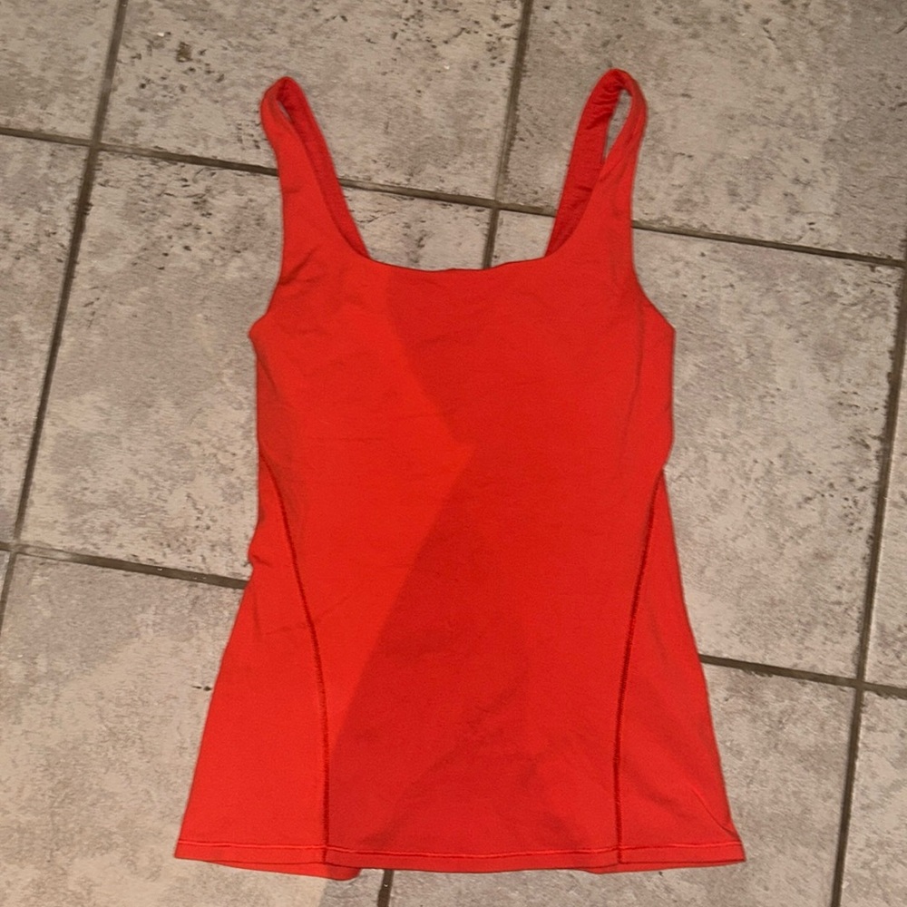 Lululemon red square neck workout tank (size 6)